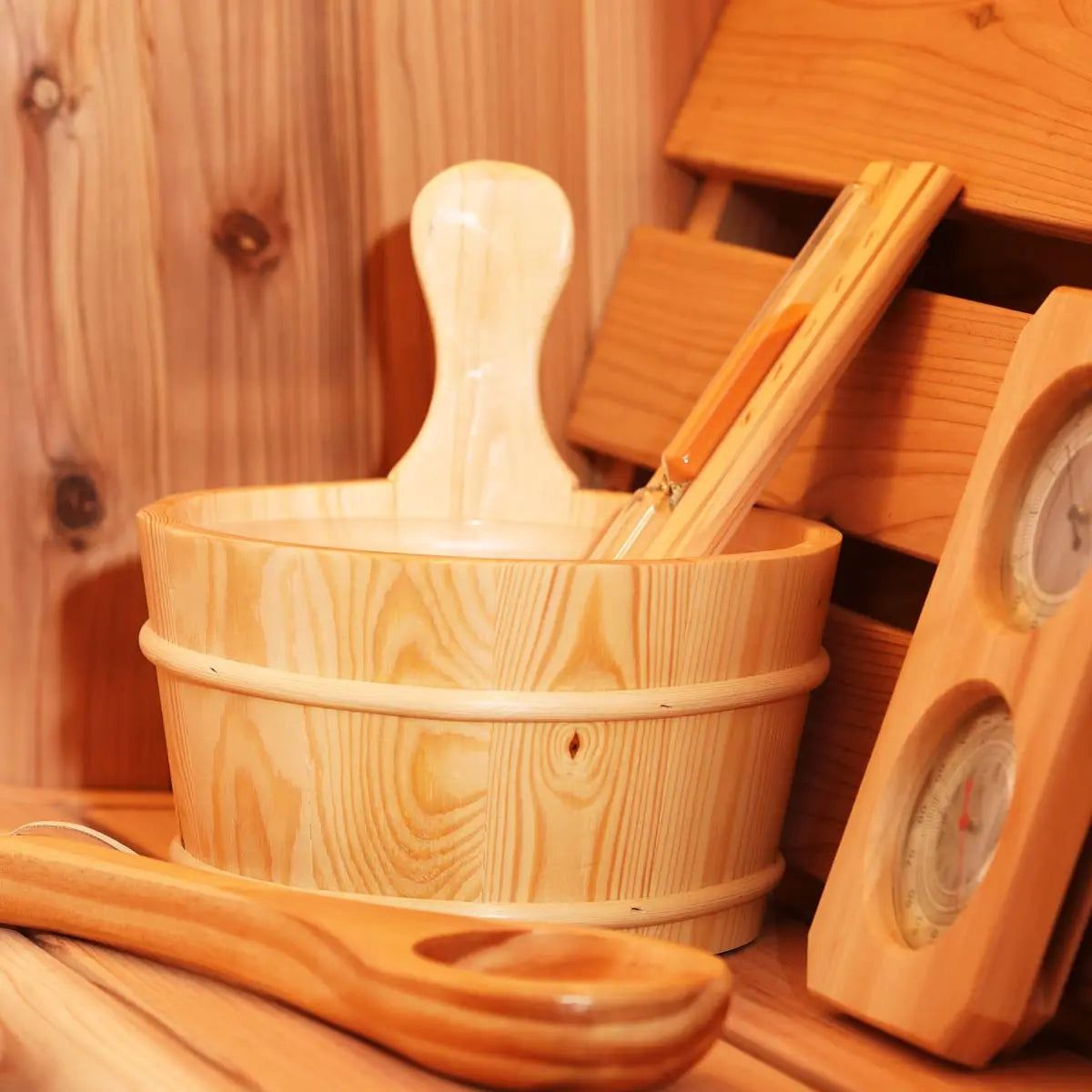 Outdoor Rustic Cedar Barrel Sauna